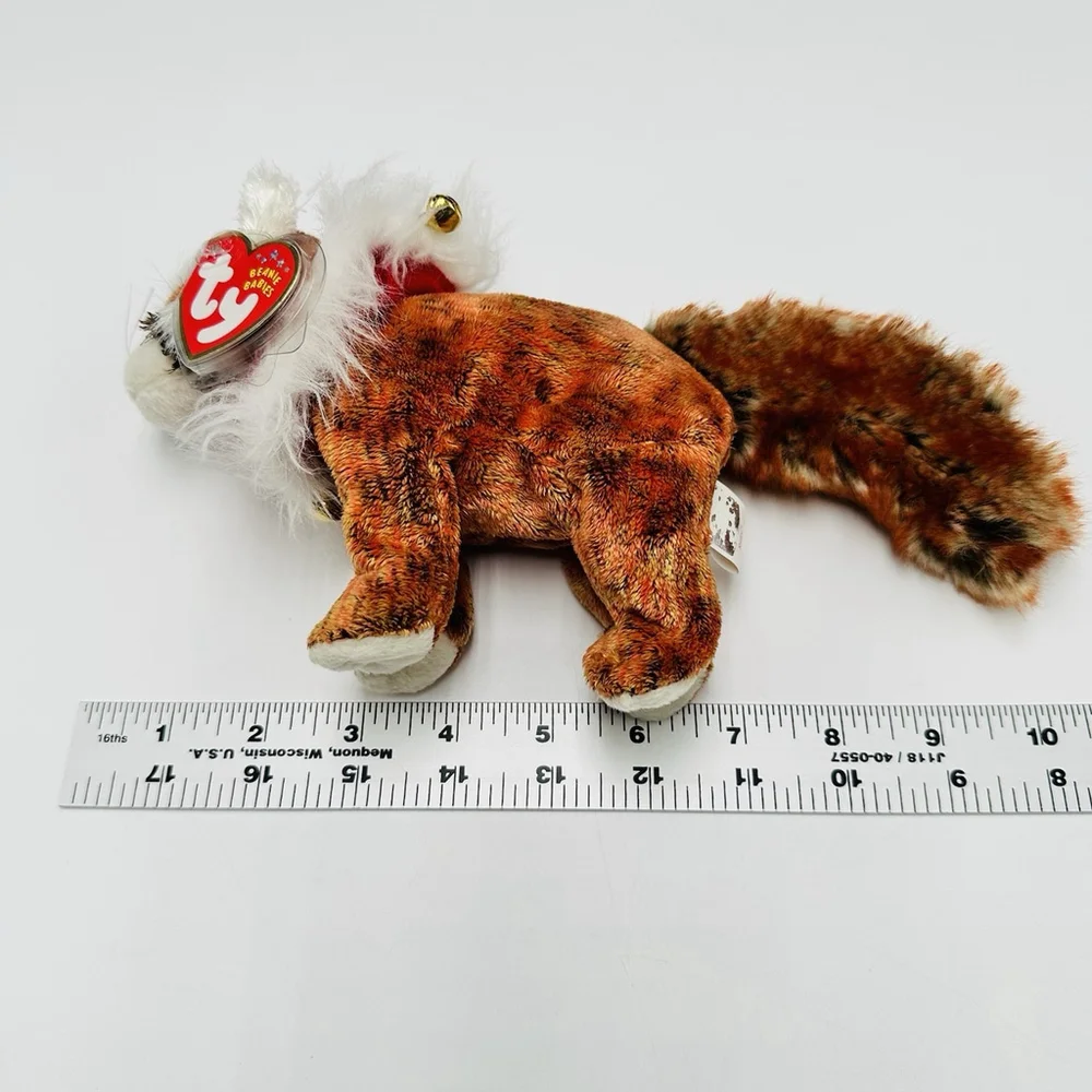 TY RUSTY the Red Panda Beanie Babies with Red Velvet Collar - Ear Tag 2002